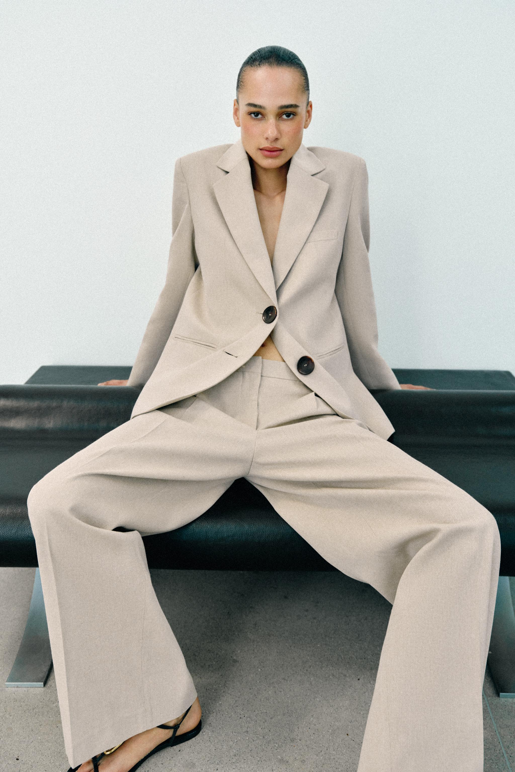 PANTALON DROIT À PINCES